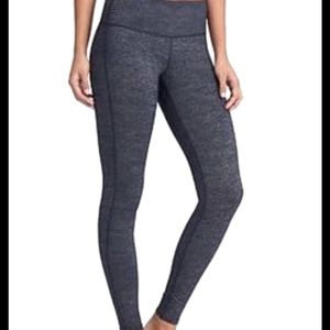Athleta Chaturanga Capri Crop Leggings